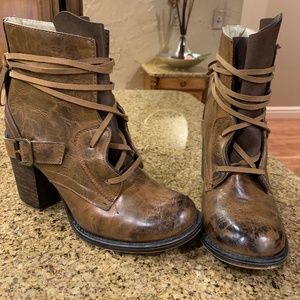 Maurice’s Dark Brown / Brown Booties Size 6.5